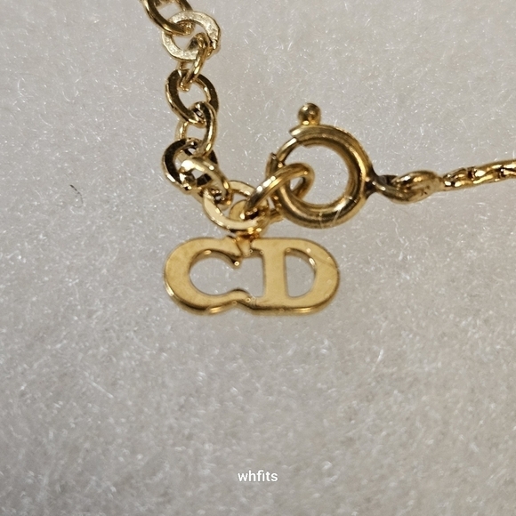 Christian Dior Rhinestone Pearl Gold Tone Pendant Necklace - Picture 3 of 4